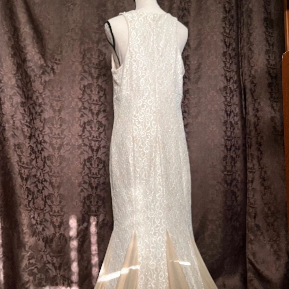 Cachet Dress For Homecoming, Bride, Prom, Lace & Pearl Beading Worn Once Size 16 - Picture 12 of 16